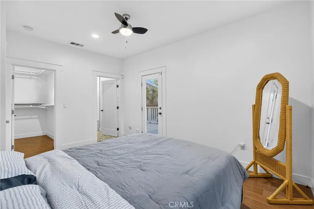 3305 Montclair, Los Angeles, California 90018 home-pic-26